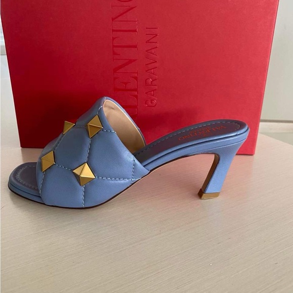 NWT Valentino Garavani Nappa Quilted Roman Stud Slides - Picture 7 of 8